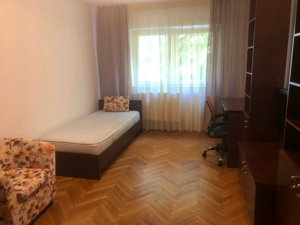 Inchiriere pentru STUDENTI apartament 2 camere tip PB zona Decebal 