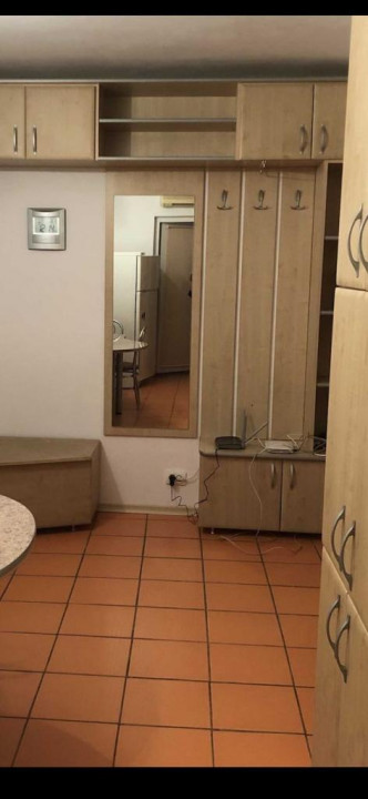 Inchiriere pentru STUDENTI apartament 2 camere tip PB zona Decebal 