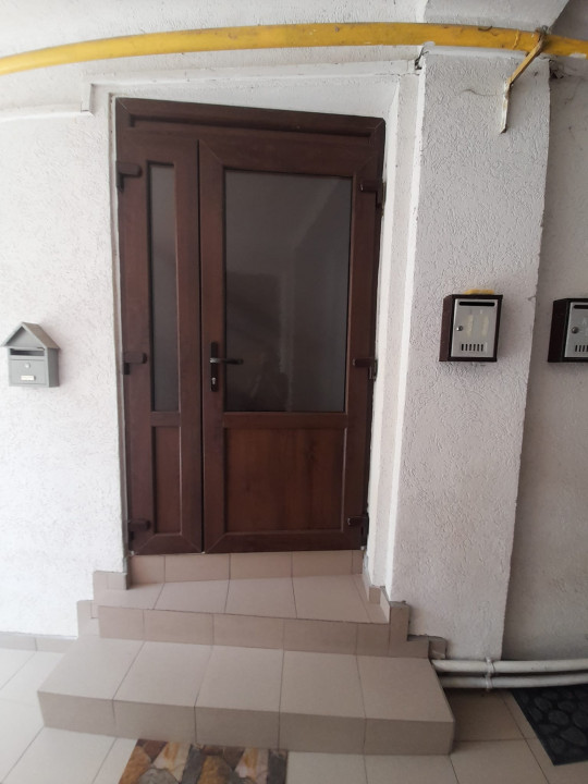 Apartament 2 camere, la curte comuna, Str. Luis Pasteur