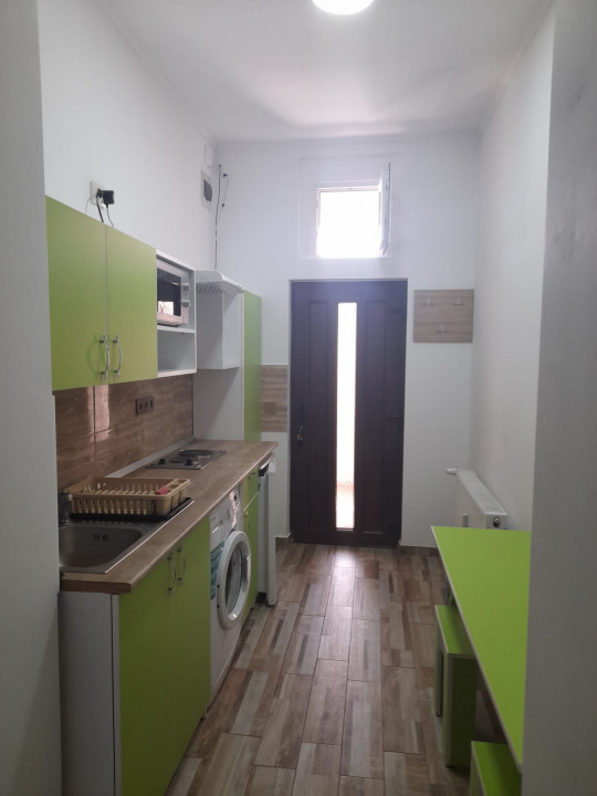 Apartament 2 camere, la curte comuna, Str. Luis Pasteur