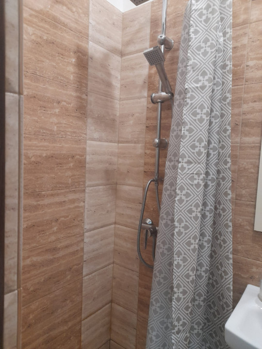 Apartament 2 camere, la curte comuna, Str. Luis Pasteur