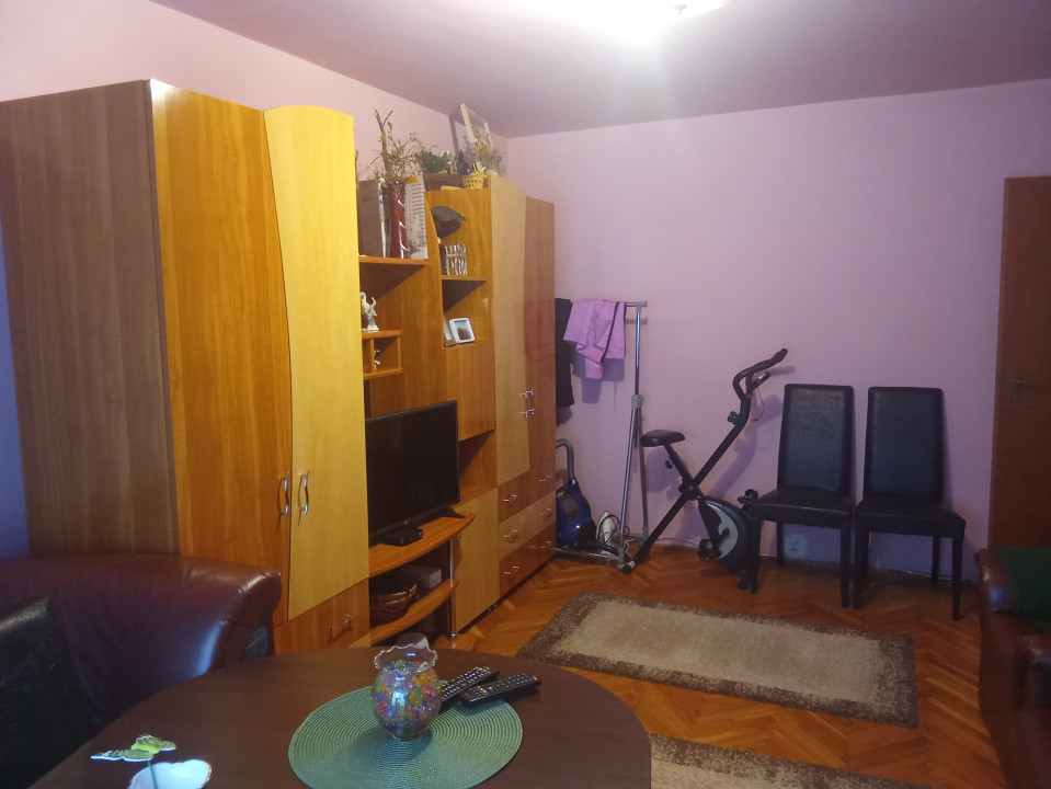 Apartament 3 camere, Nufarul, Str. Ialomitei