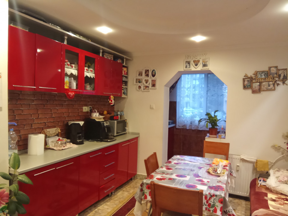 Apartament 3 camere,cu 2 beciuri, Parter Inalt,Nufarul, Str. Leonardo Da Vinci