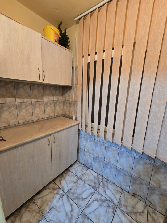 Apartament PB 3 camere, zona Decebal - str. Lisabonei