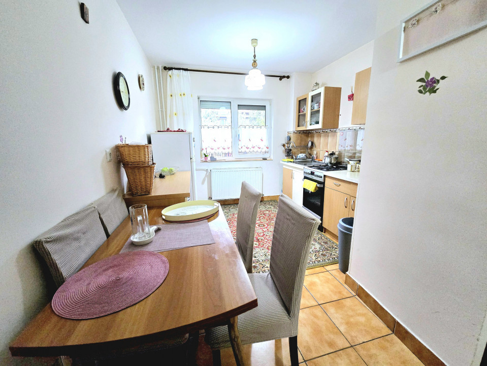 Apartament 2 camere - zona Rogerius, str. Calugareni