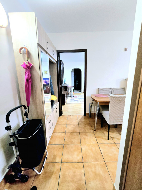 Apartament 2 camere - zona Rogerius, str. Calugareni