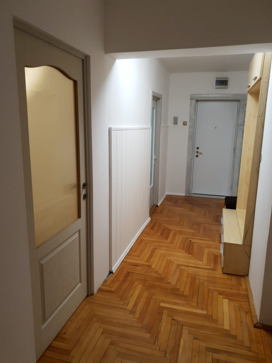 Apartament 4 camere, Nufarul Str. C-tin Notara