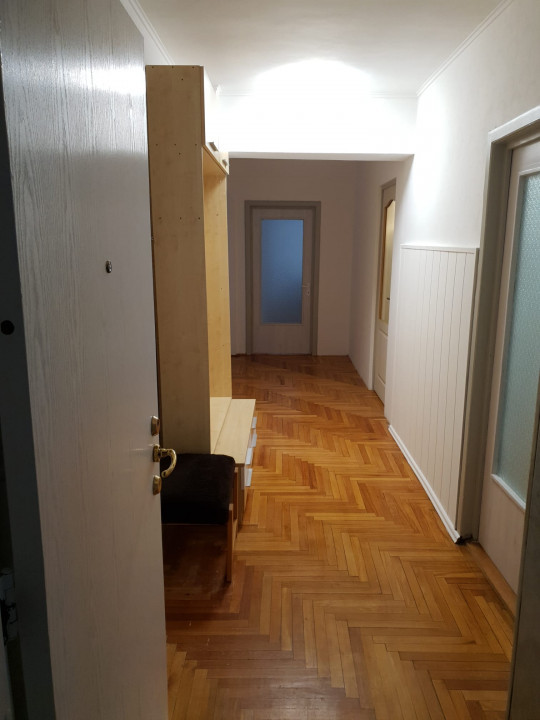 Apartament 4 camere, Nufarul Str. C-tin Notara