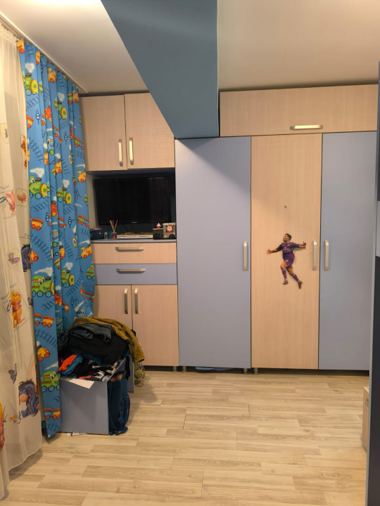 Apartament 3 camere, la un bloc nou cu 2 etaje, in Grigorescu