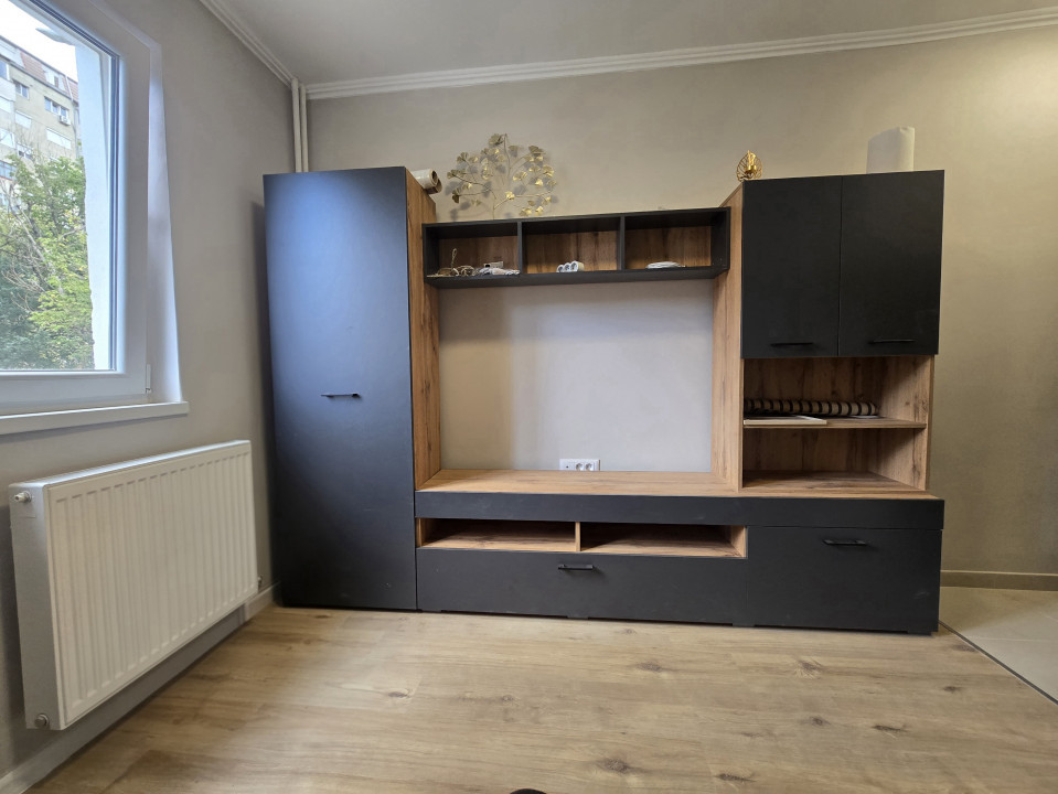 Ultima bucata | Garsoniera 12mp renovata total | Etaj 1 | str. Aluminei