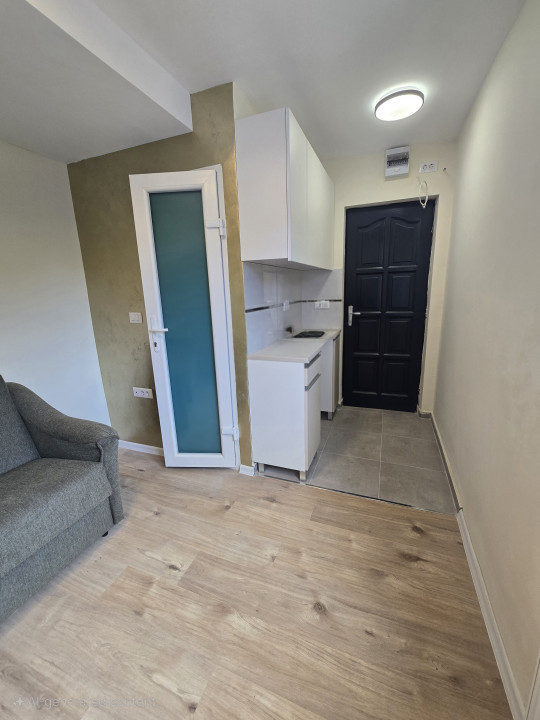 Ultima bucata | Garsoniera 12mp renovata total | Etaj 1 | str. Aluminei