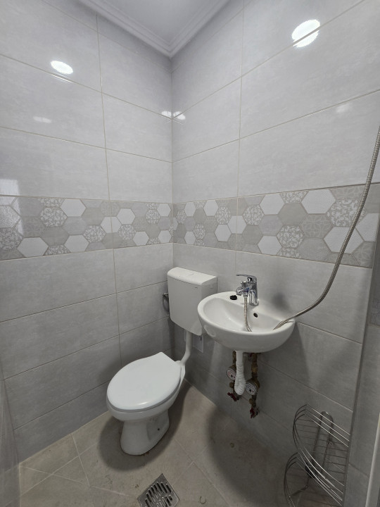 Ultima bucata | Garsoniera 12mp renovata total | Etaj 1 | str. Aluminei