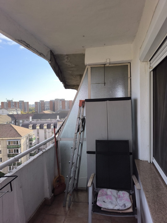 Apartament 3 camere, Decebal Str. Aluminei