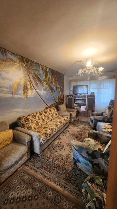 Apartament  3 camere, tip C, etaj 2/8, Bulevardul Decebal