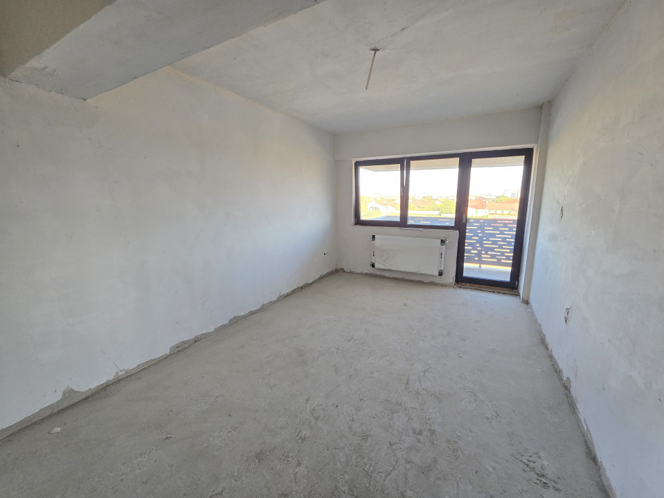 Apartament 4 camere K, bloc NOU - zona Salca - Universitatii