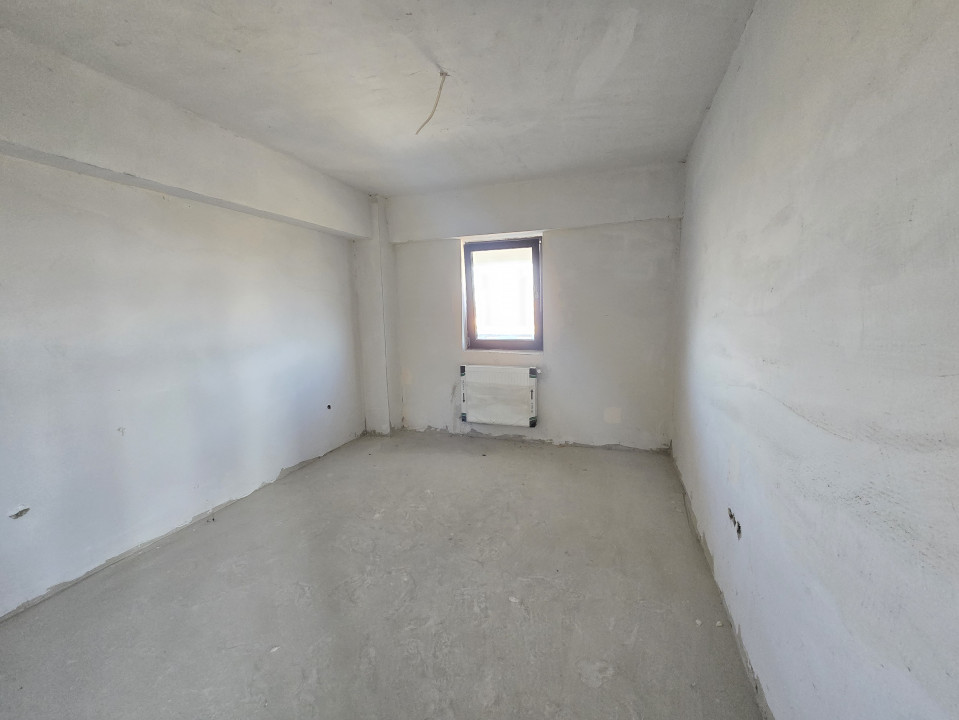 Apartament 4 camere K, bloc NOU - zona Salca - Universitatii