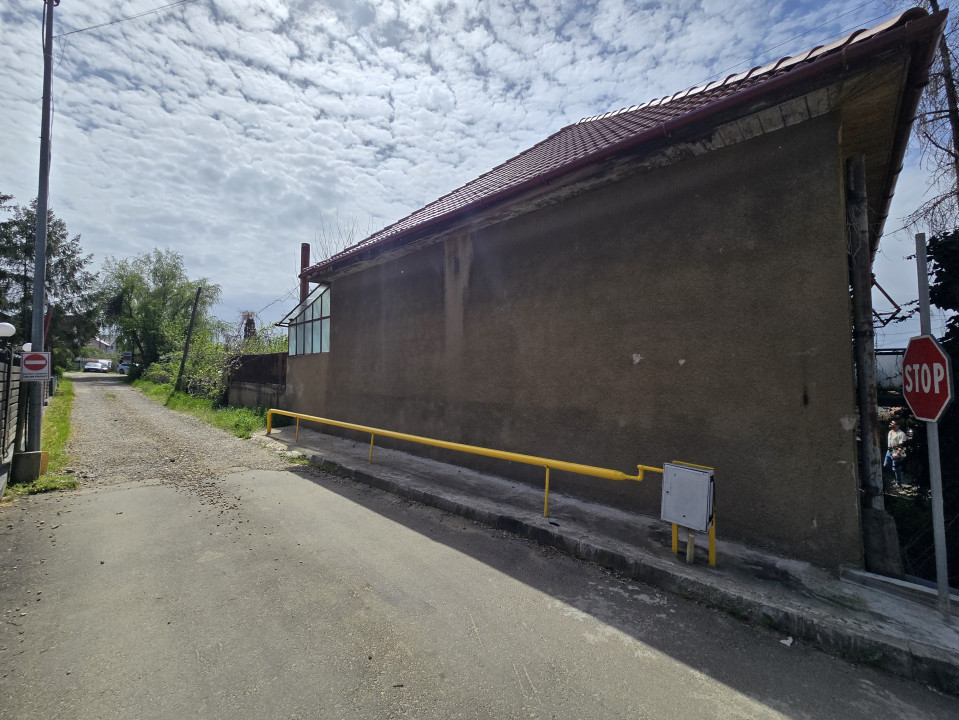 Teren 700mp + Casa renovabila - zona Gara Centrala