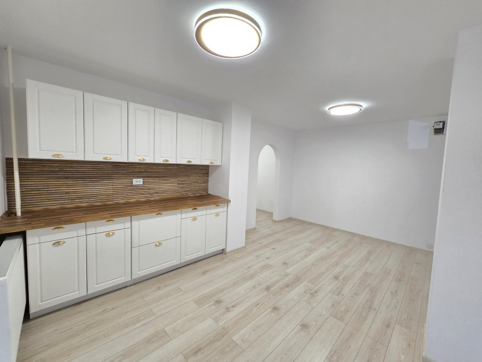 PB 3 camere PB, 72 mp | parter | renovat complet – Rogerius, str Milcovului