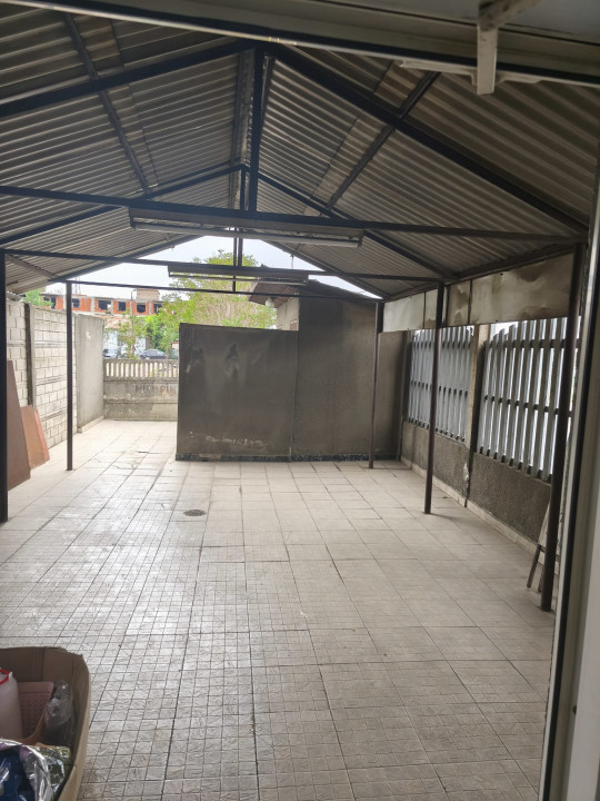 Spatiu comercial cu terasa, zona Oncea