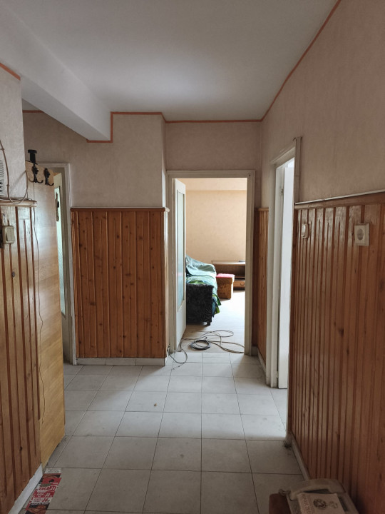 Apartament 3 camere, Str. Louis Pasteur, langa Spitalul Jud,