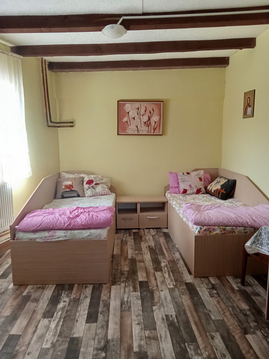 Casa Sacadat, Str. Principala