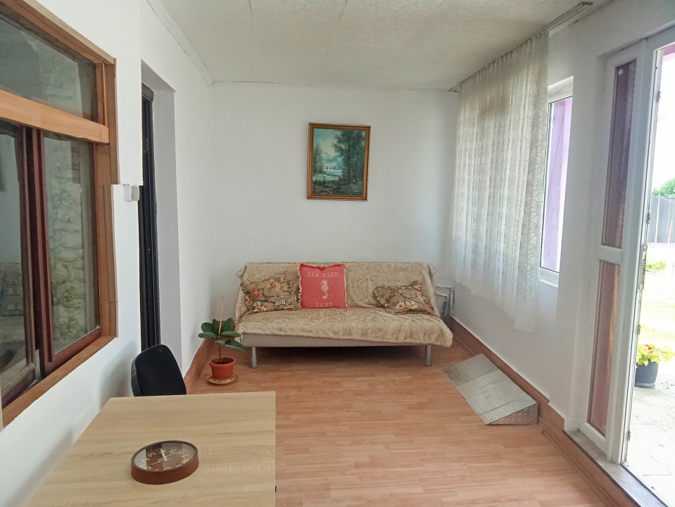 Casa Sacadat, Str. Principala