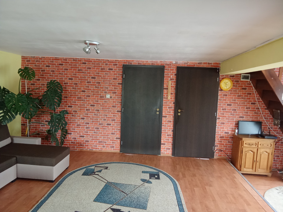 Casa Sacadat, Str. Principala