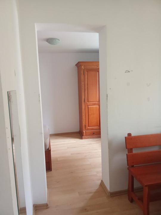 Garsoniera modificata cu 2 camere,Rogerius, Str. Aluminei