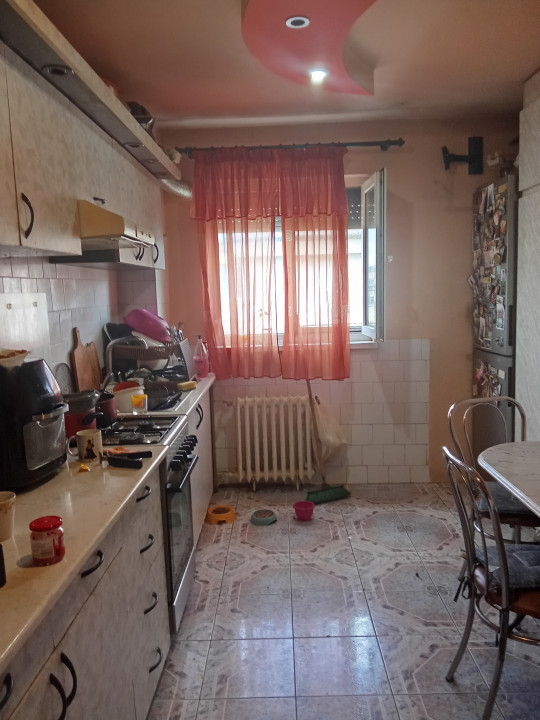Apartament 3 camere, Rogerius, Str. Cantacuzino