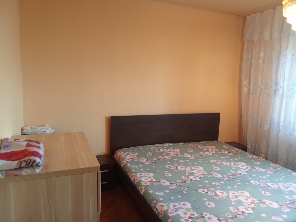 Apartament 3 camere, Cantemir, Str. Apateului