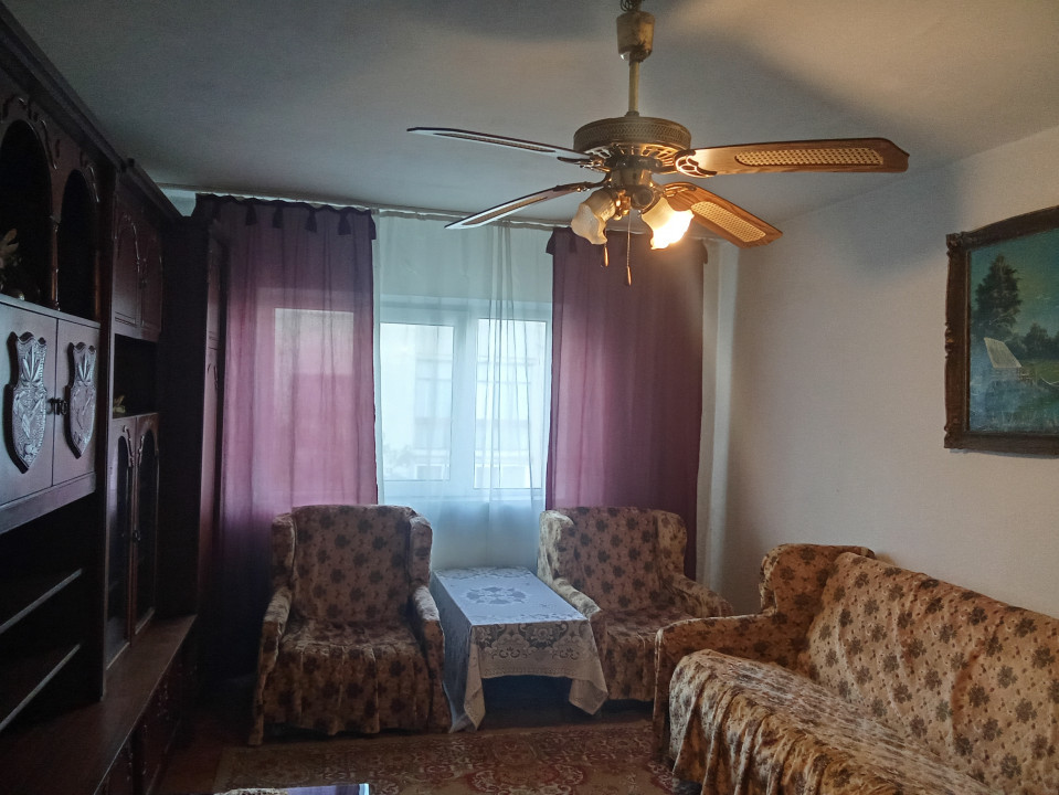 Apartament 3 camere, Cantemir, Str. Apateului
