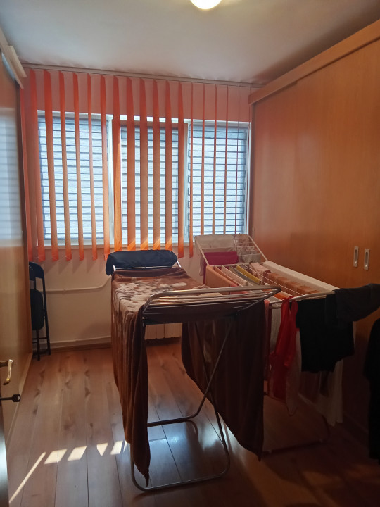 Apartament 3 camere, Decebal, Str. Bulevardul Dacia
