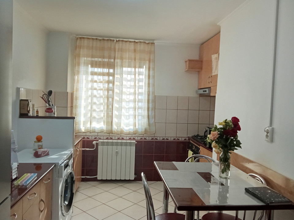 Apartament 3 camere, Decebal, Str. Bulevardul Dacia
