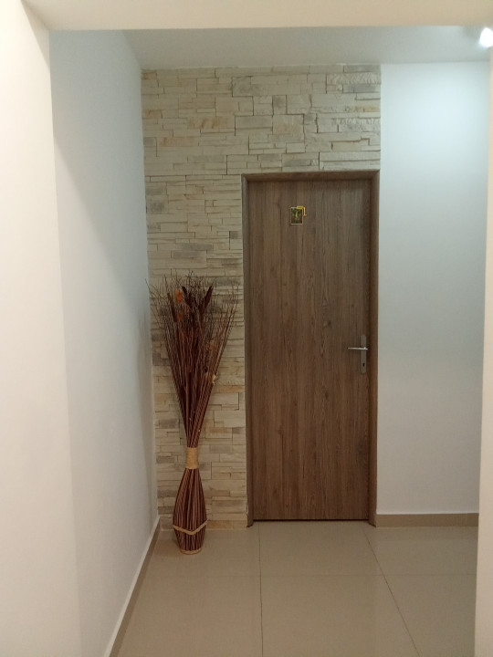 Apartament 2 camere modificat cu 3 camere, Rogerius,Bloc Reabilitat Str. Sovata