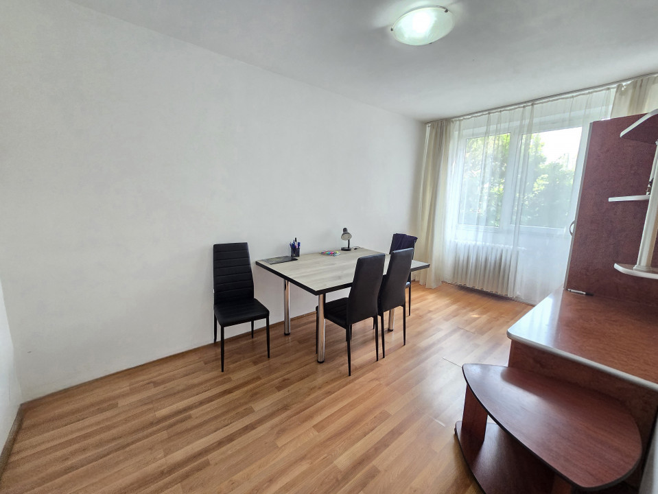 3 camere | decomandat | cartier Decebal | Str. Splaiul Crisanei