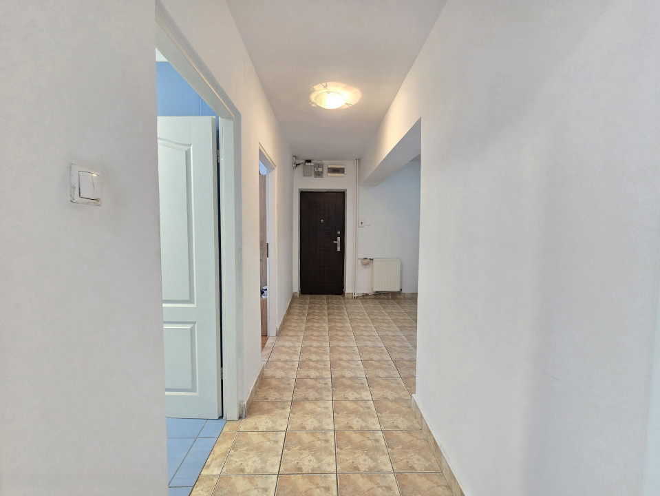 3 camere | decomandat | cartier Decebal | Str. Splaiul Crisanei
