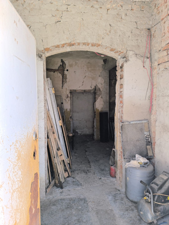 Spatiu industrial, de birouri sau locuinta