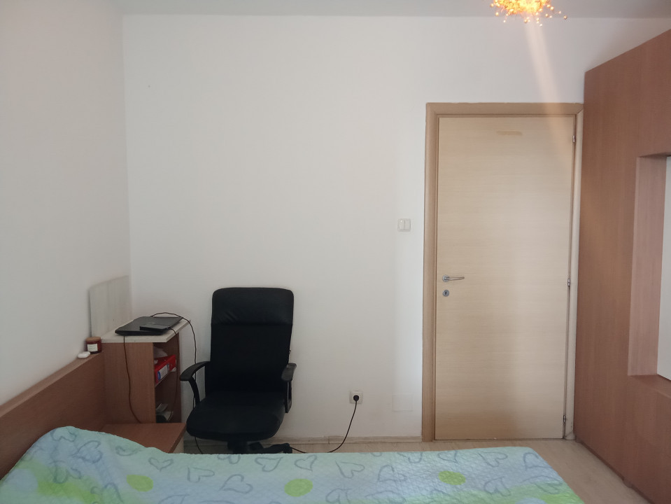Apartament 3 camere, Nufarul, Str. Piata Nucetului