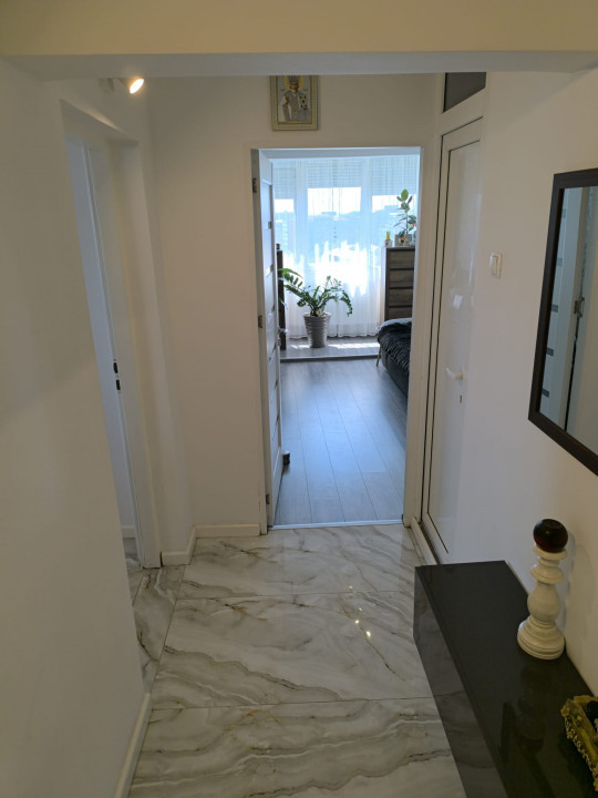 Apartament 3 camere, Rogerius, str Corneliu Coposu