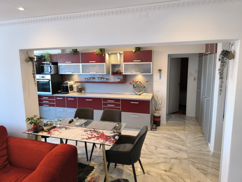Apartament 3 camere, Rogerius, str Corneliu Coposu
