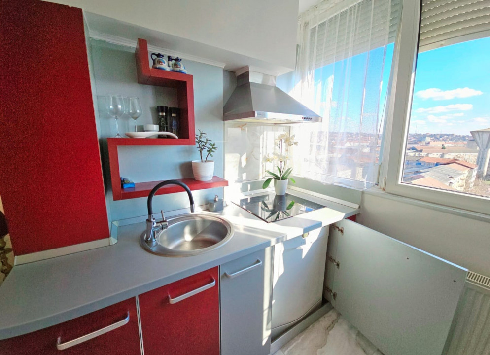 Apartament 3 camere, Rogerius, str Corneliu Coposu
