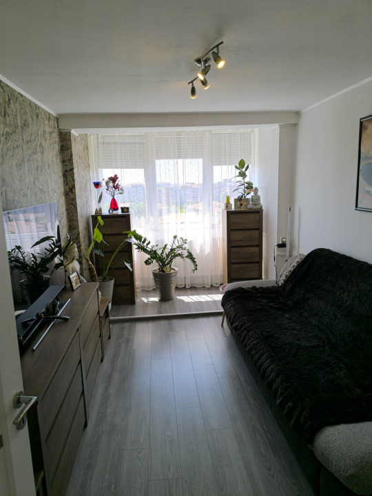 Apartament 3 camere, Rogerius, str Corneliu Coposu