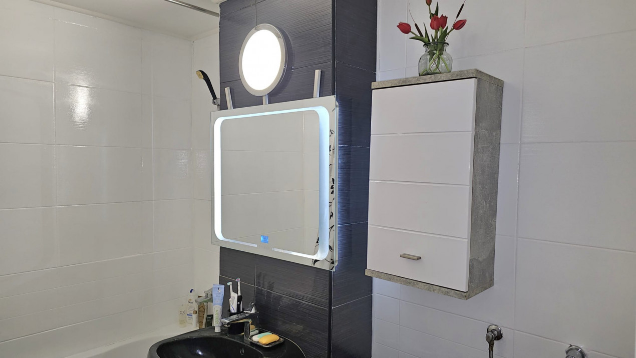 Apartament 3 camere, Rogerius, str Corneliu Coposu