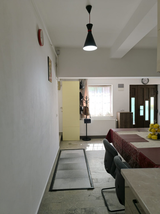 Apartament 3 camere, situata central Str. Cuza voda