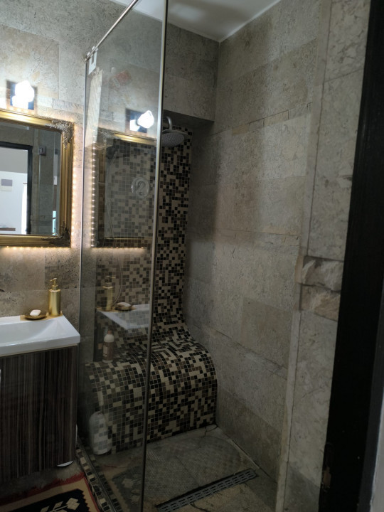 Apartament 3 camere, situata central Str. Cuza voda