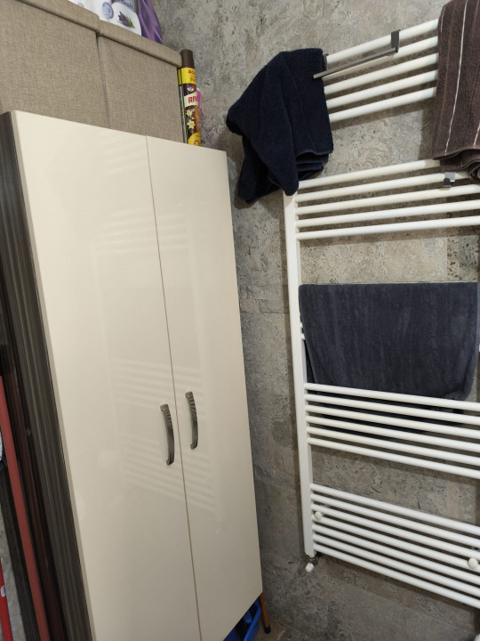 Apartament 3 camere, situata central Str. Cuza voda