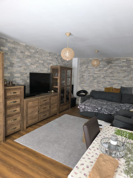 Apartament 3 camere, situata central Str. Cuza voda