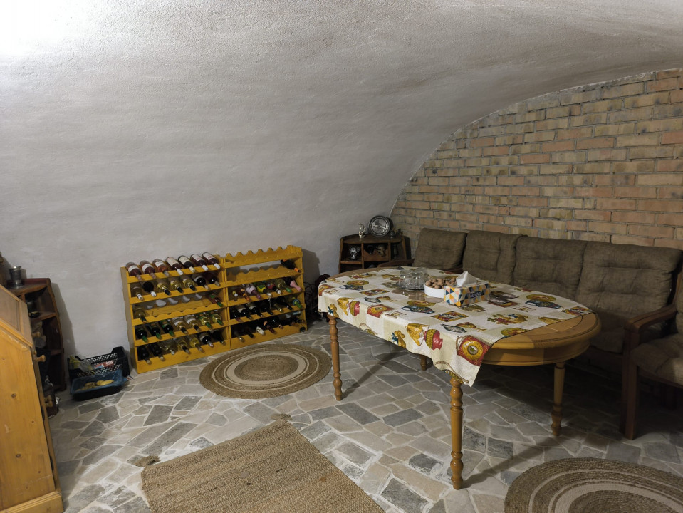 Apartament 3 camere, situata central Str. Cuza voda