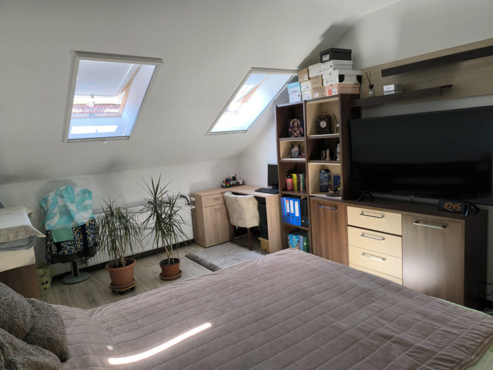 Apartament 3 camere, situata central Str. Cuza voda