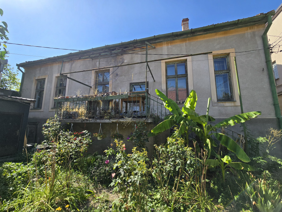 Oportunitate investitionala | Casa 200mp + Teren 800mp | Central